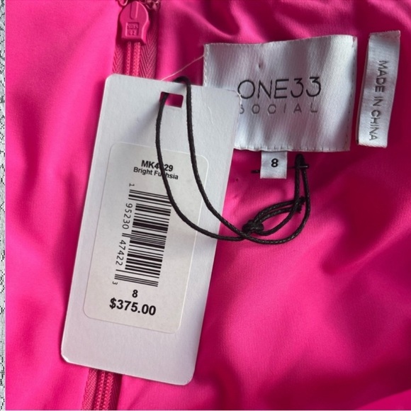 Women’s Neiman Marcus one33 social bright pink halter ruffle size 8 nwt - Picture 4 of 8